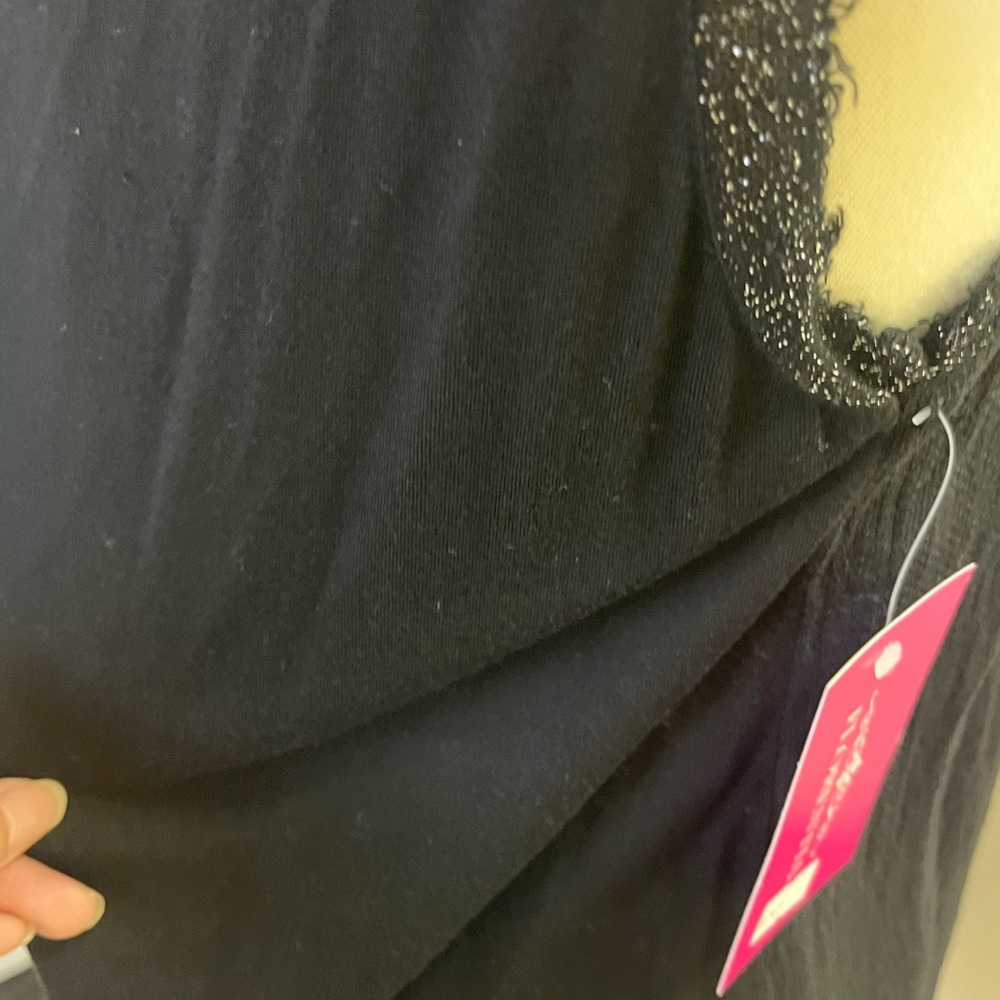 Black sleeveless top with silver lurex trim around the neck - Picture 2 of 9